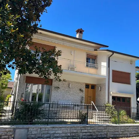 In Citta Di Arte Con Giardino Privato - Carnevale Di Viareggio Σπίτι διακοπών Pietrasanta